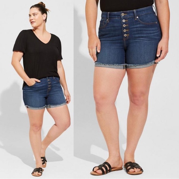 Torrid 5 Inch Vintage Stretch High-Rise Short Button Fly in All That - Picture 1 of 8